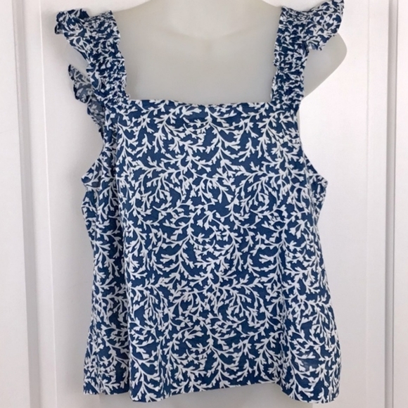 🆕️ J Crew Blue & White Top with Smocked Elastic Ruffle Straps. NWT - Picture 4 of 11